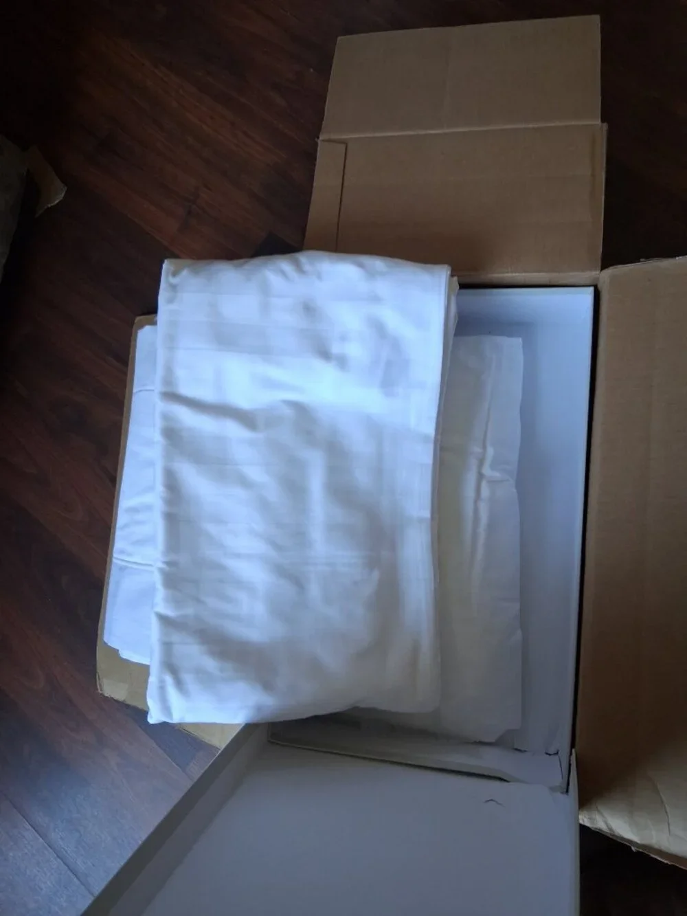 OPEN BOX Royal Carribean  Bedding Collection White QUEEN 100%  5PCS Bedding Set